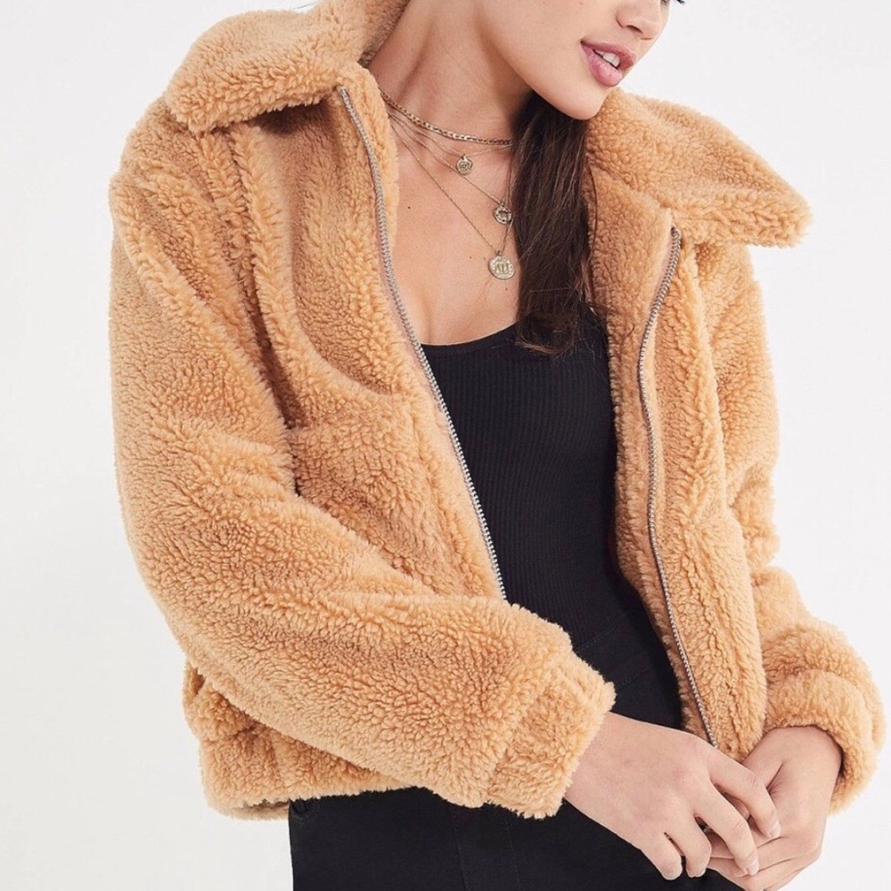🌸SALE🌸 Urban Outfitters Cropped Teddy Jacket